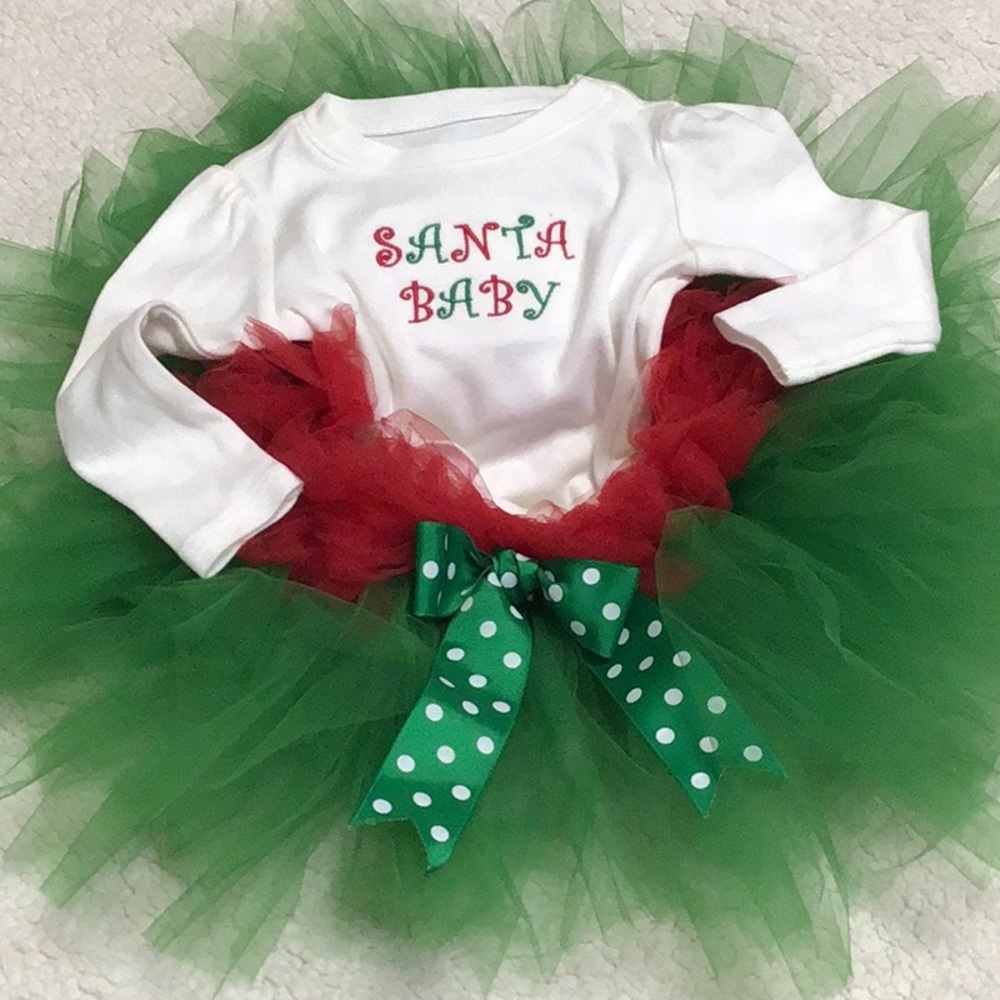 SANTA BABY Tee & GREEN & RED TUTU 6-9mo